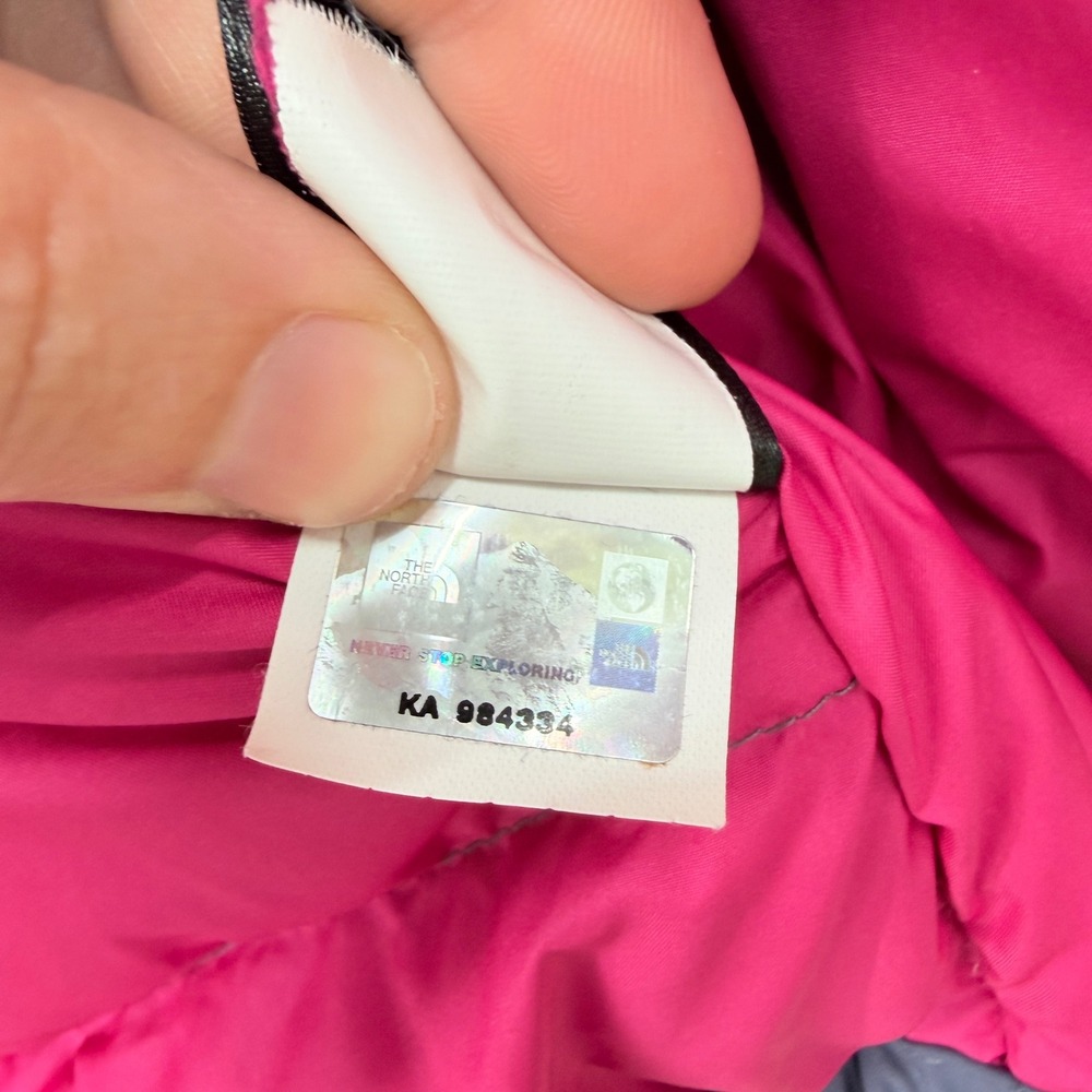 The North Face Womens 700 Fill Down Puffer Vest Grey Pink Medium Nuptse - Picture 10 of 10